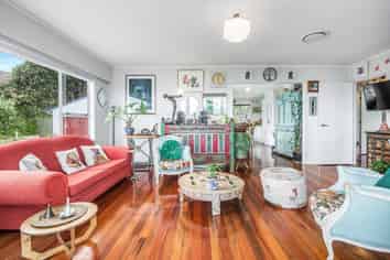 63 Ames Street, Paekakariki