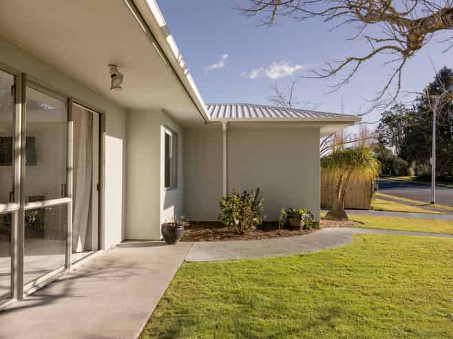 84 Esmeralda Street, Welcome Bay