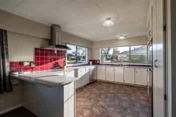 Manawatu / Whanganui - Address withheld