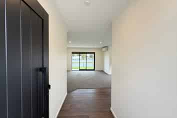 Manawatu / Whanganui - Address withheld