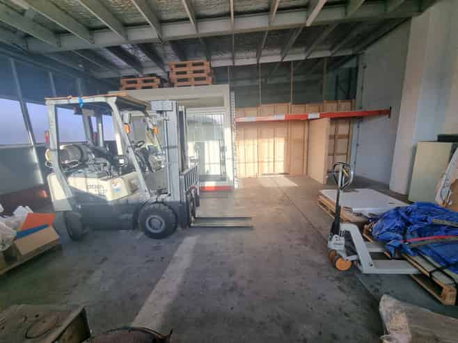 Handy, Affordable Workshop - 148m2