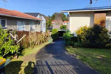 27 Cheval Drive, Totara Vale