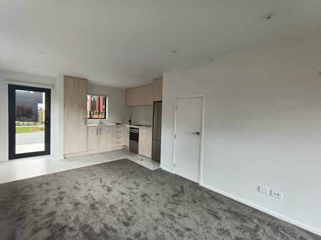 5/16 Biddle Crescent, Taita