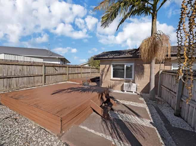 12 John Broad Place, Flat Bush