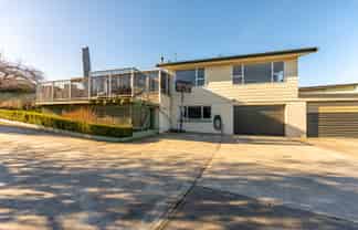 40 Kent Street, Marchwiel