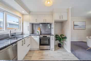 2a Golf Road, Manor Park