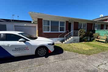 2/22 Inverness Road, Browns Bay
