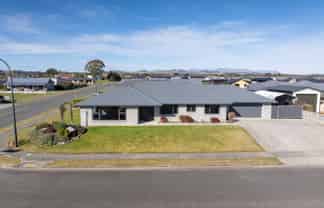 122 Dusky Street, Te Anau