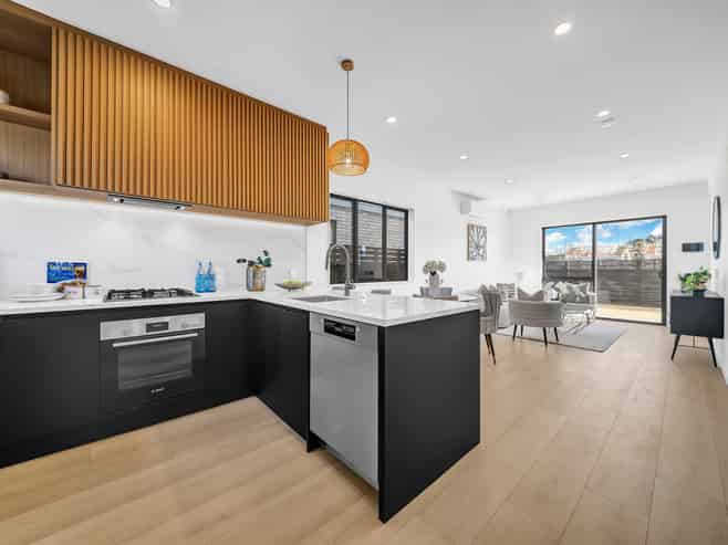 6 Lomandra Street, Westgate