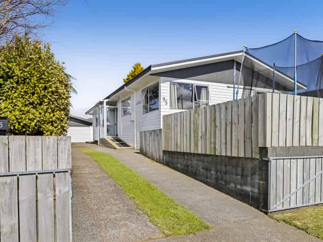 95 Kelly Street, Inglewood