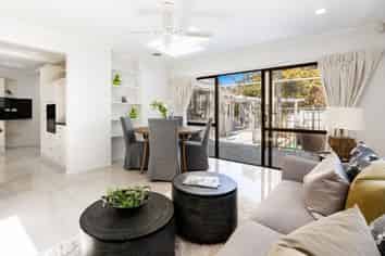 203 Chelsea View Drive, Chatswood