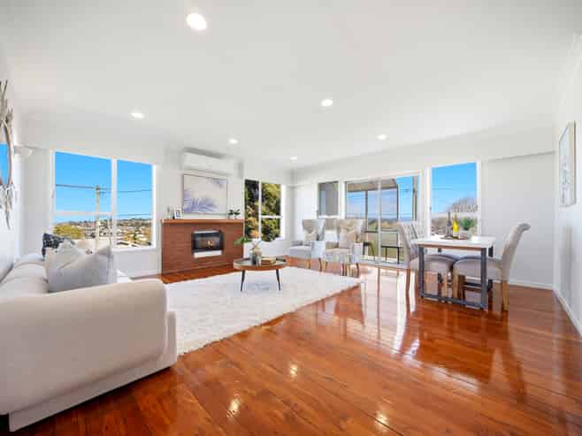 5/16 Warren Avenue, Three Kings
