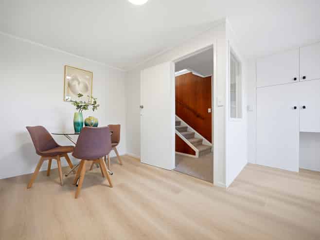 5/16 Warren Avenue, Three Kings