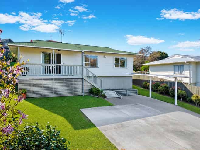 42 Trias Road, Totara Vale
