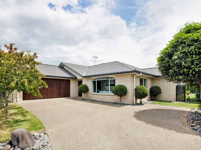 37 Haswell Place, Huntington