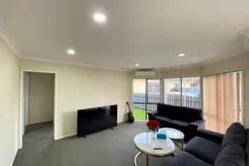 17A Capistrano Mews, Goodwood Heights