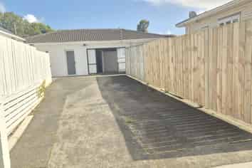 126 Universal Drive, Henderson