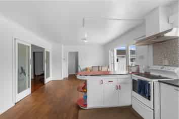 126 Universal Drive, Henderson