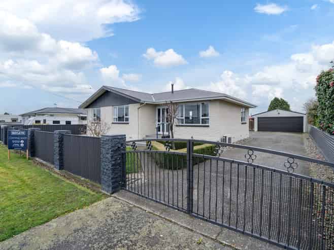 90 Ross Street, Grasmere