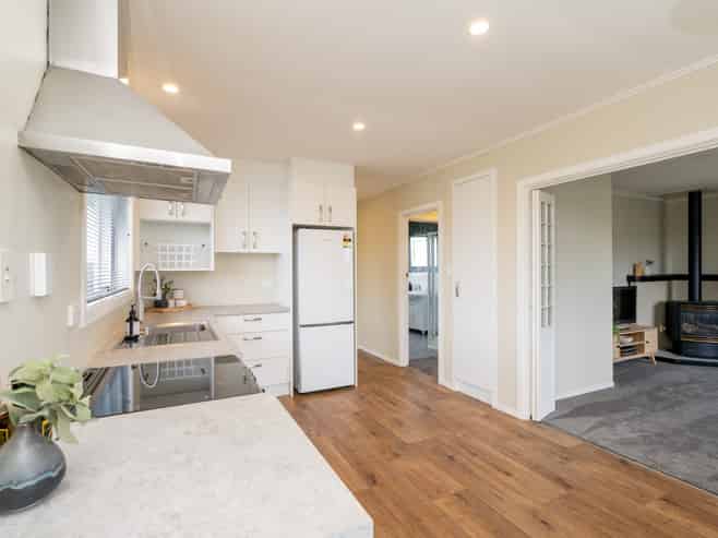 90 Ross Street, Grasmere