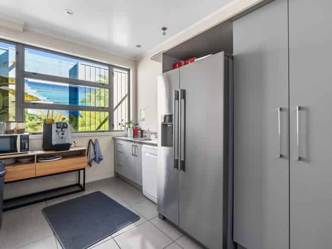 High-Profile Office – Ready for Business