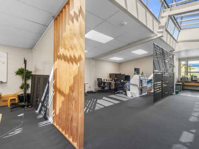 High-Profile Office – Ready for Business