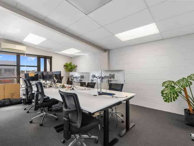 High-Profile Office – Ready for Business