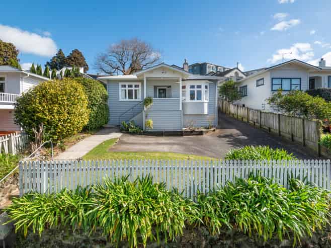 35 Hillsborough Road, Hillsborough