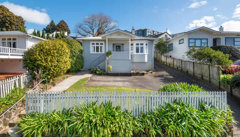 35 Hillsborough Road, Hillsborough
