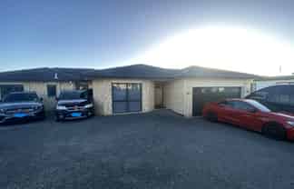 17 Capistrano Mews, Goodwood Heights