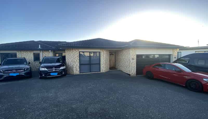 17 Capistrano Mews, Goodwood Heights