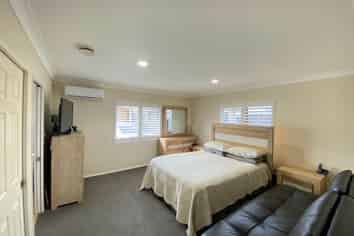 17 Capistrano Mews, Goodwood Heights