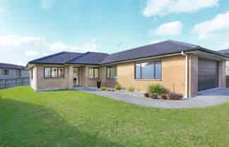 16 Vino Cina Heights, Ranui