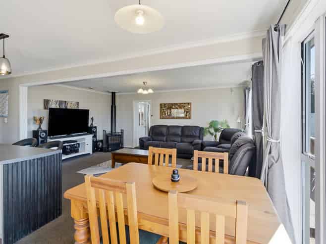 17 Mortlake Street, Islington