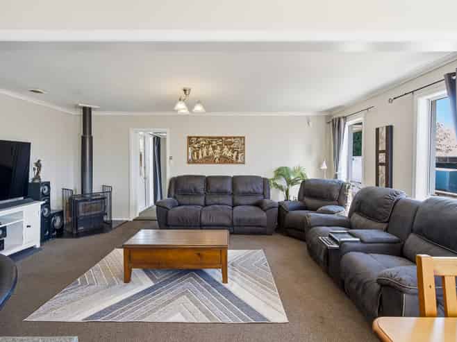 17 Mortlake Street, Islington