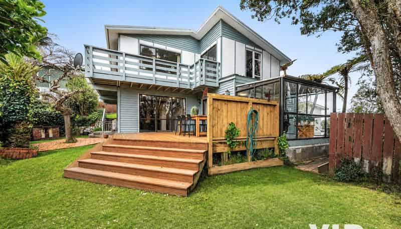 11 Kau Kau Way, Ngaio