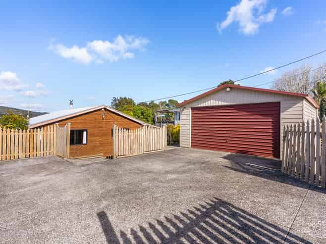 48 McEntee Road, Waitakere