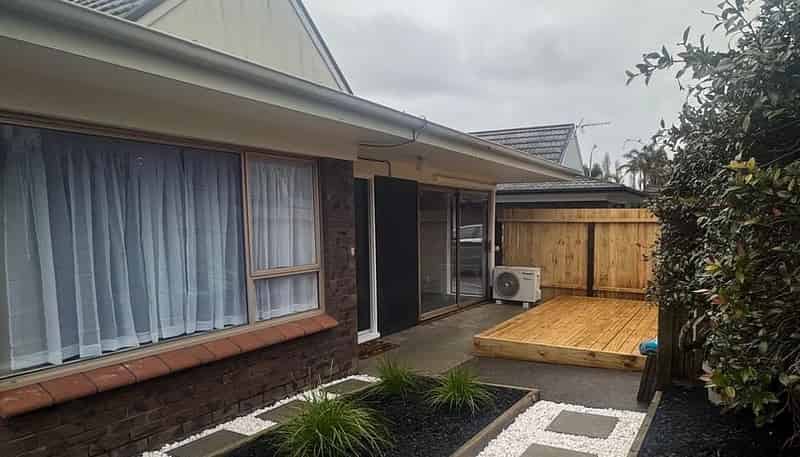 2/18 Fratley Avenue, Farm Cove