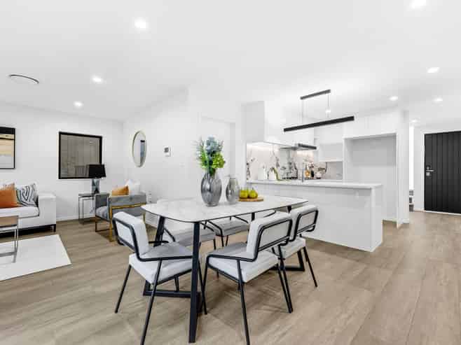 5B Janine Place, Bucklands Beach