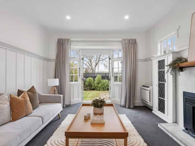 42 Huxley Street, Sydenham