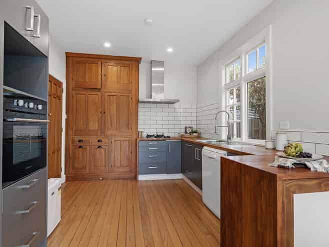 42 Huxley Street, Sydenham