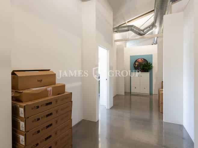 TOP FLOOR OFFICE - HEART OF NEWMARKET