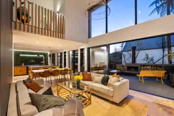 14 Lochiel Road, Khandallah