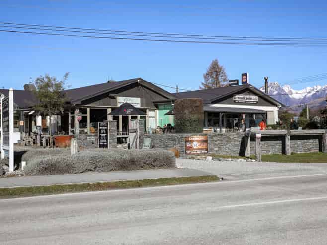 Iconic Glenorchy Freehold Going Concern