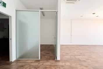 88M² MODERN RETAIL/OFFICE FOR LEASE
