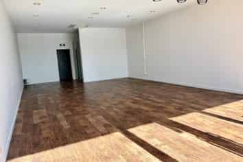 88M² MODERN RETAIL/OFFICE FOR LEASE
