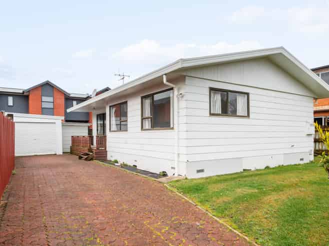 48 York Street, Hamilton East