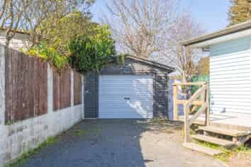 44 Shirley Street, Mangakakahi