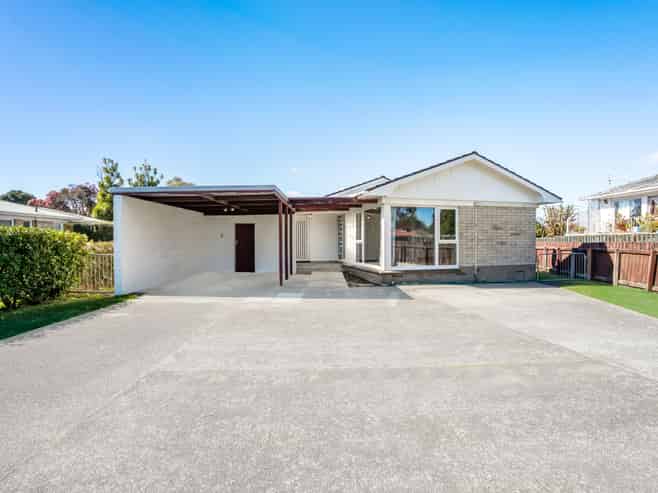 382 Great South Road, Opaheke