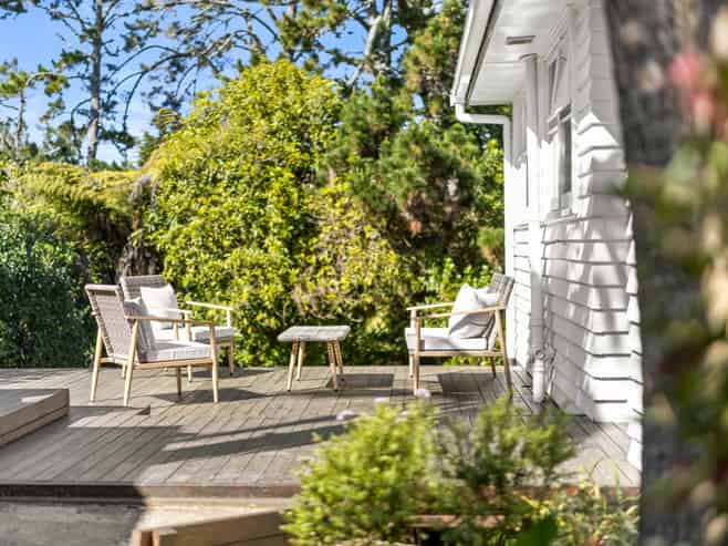 6/331 Royal Road, Massey